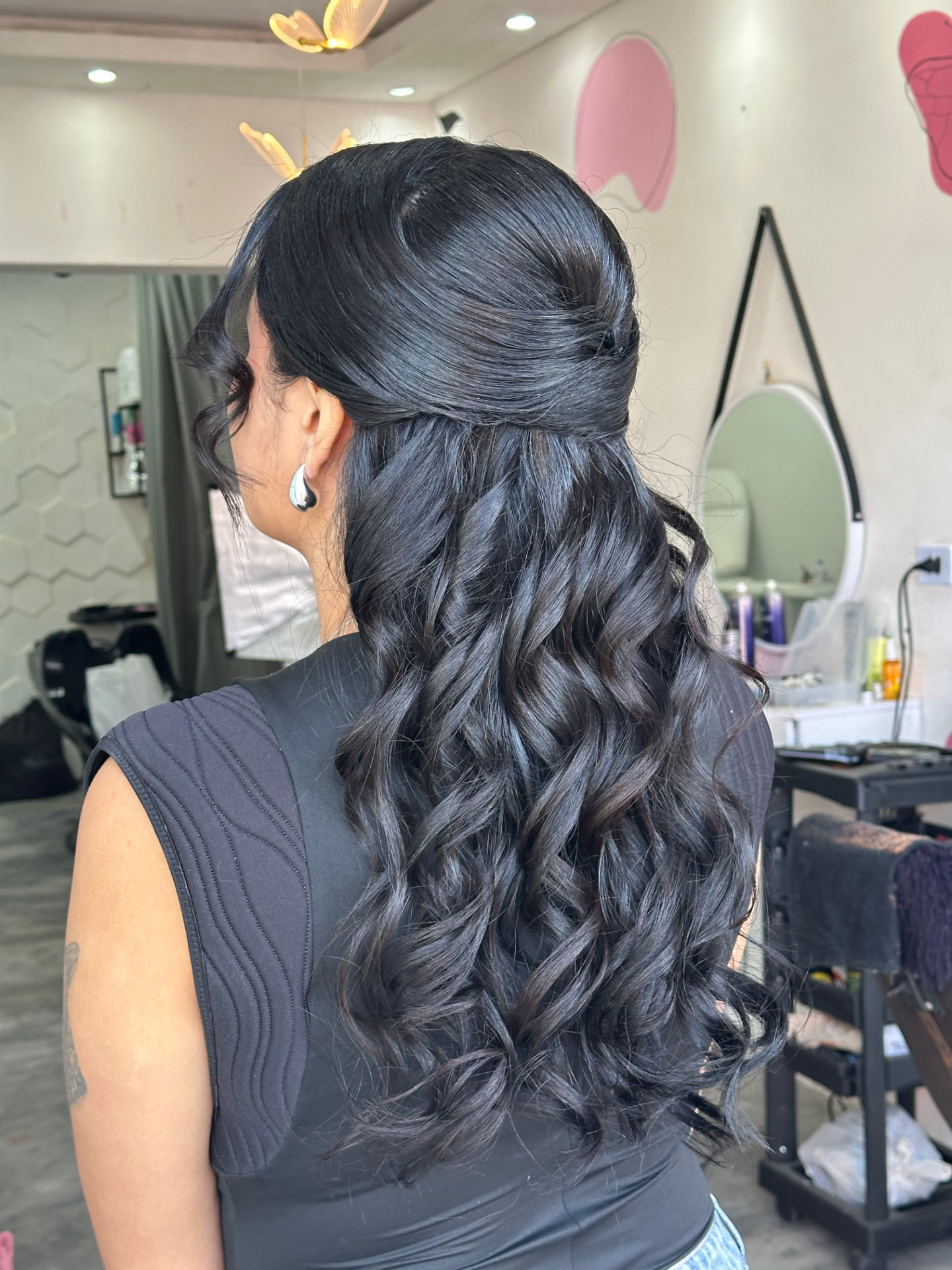 Penteado semi preso com ondas suaves